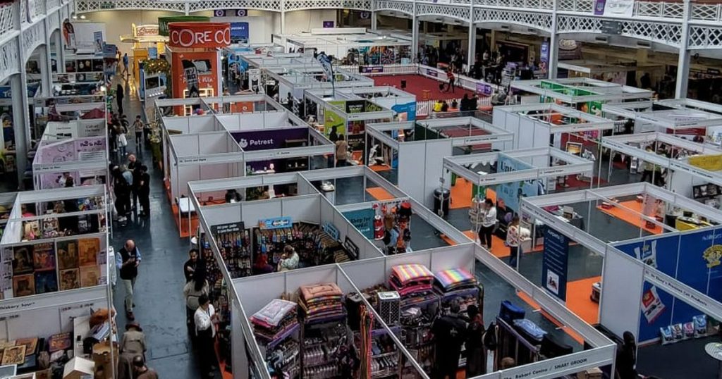 当前图片没有替代文字。文件名为:2_PDR_ECH_291125LondonPetShow_02.jpg